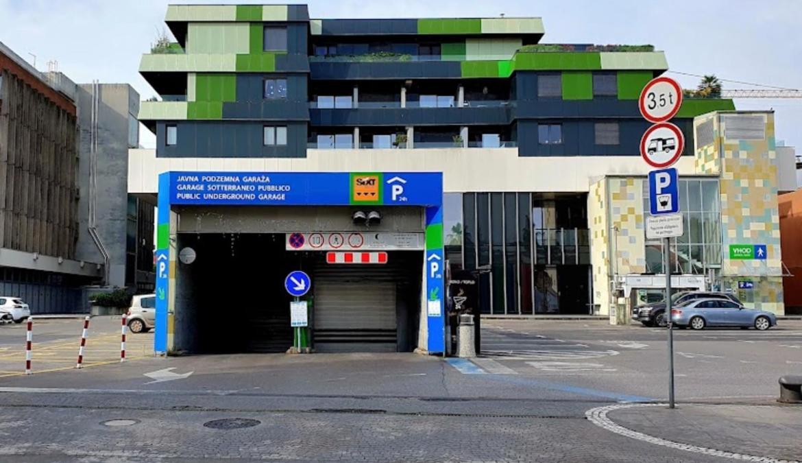 Hotel House365 Koper Exteriér fotografie